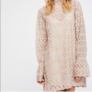 BNWTs Free People🎈Simone Mock Neck Lace Mini Dress